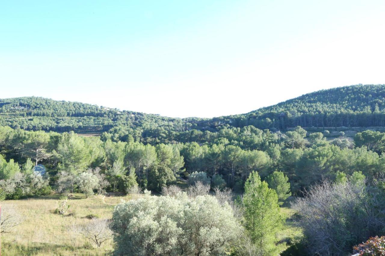 L'Oustaou Dorey Saint-Cyr-sur-Mer Bagian luar foto